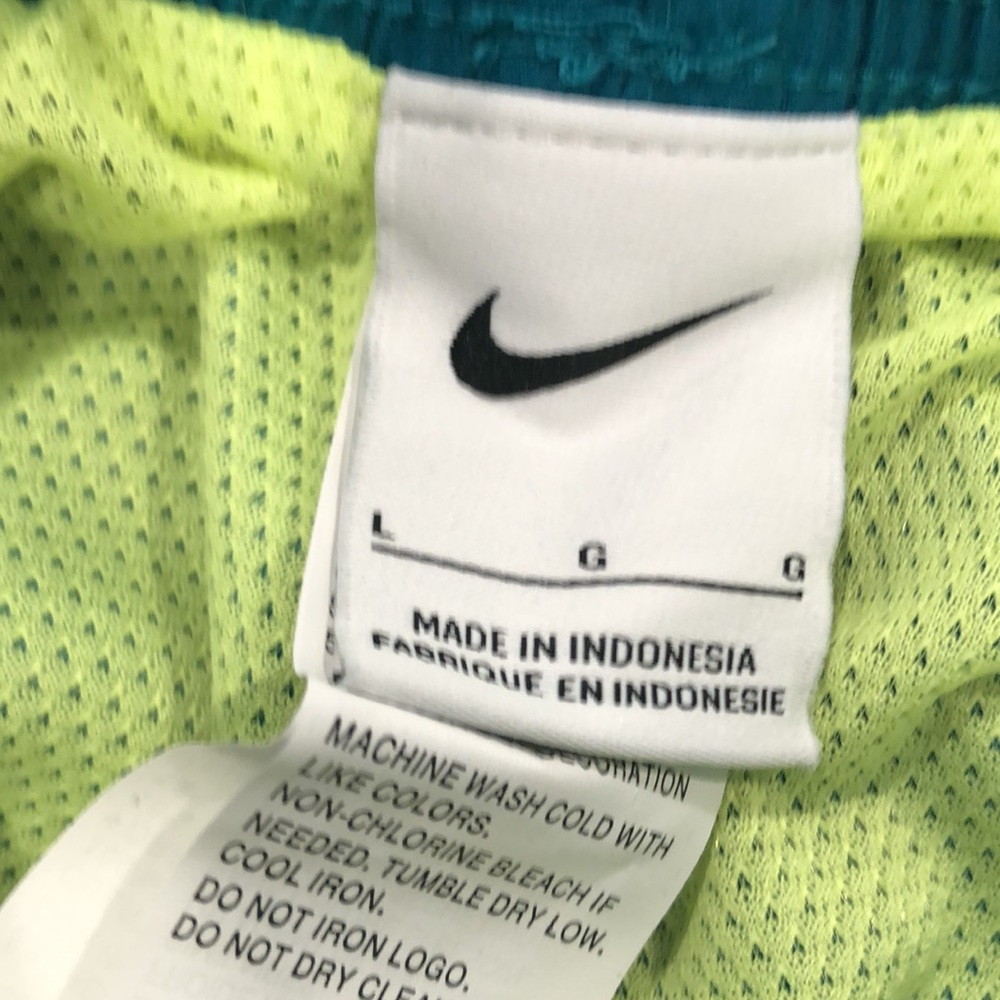 NIKE -SWIM - Picture 3 of 8